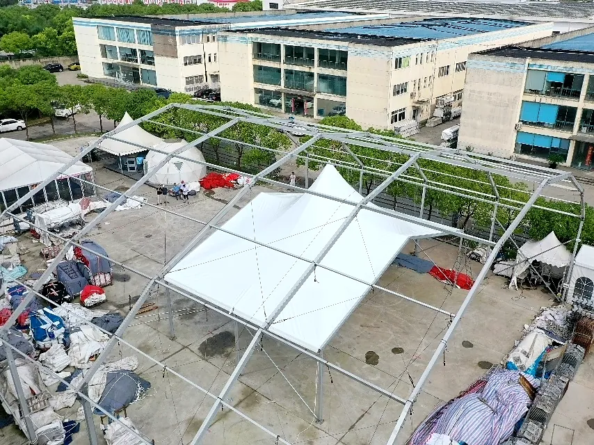 06-high-peak-tent-01