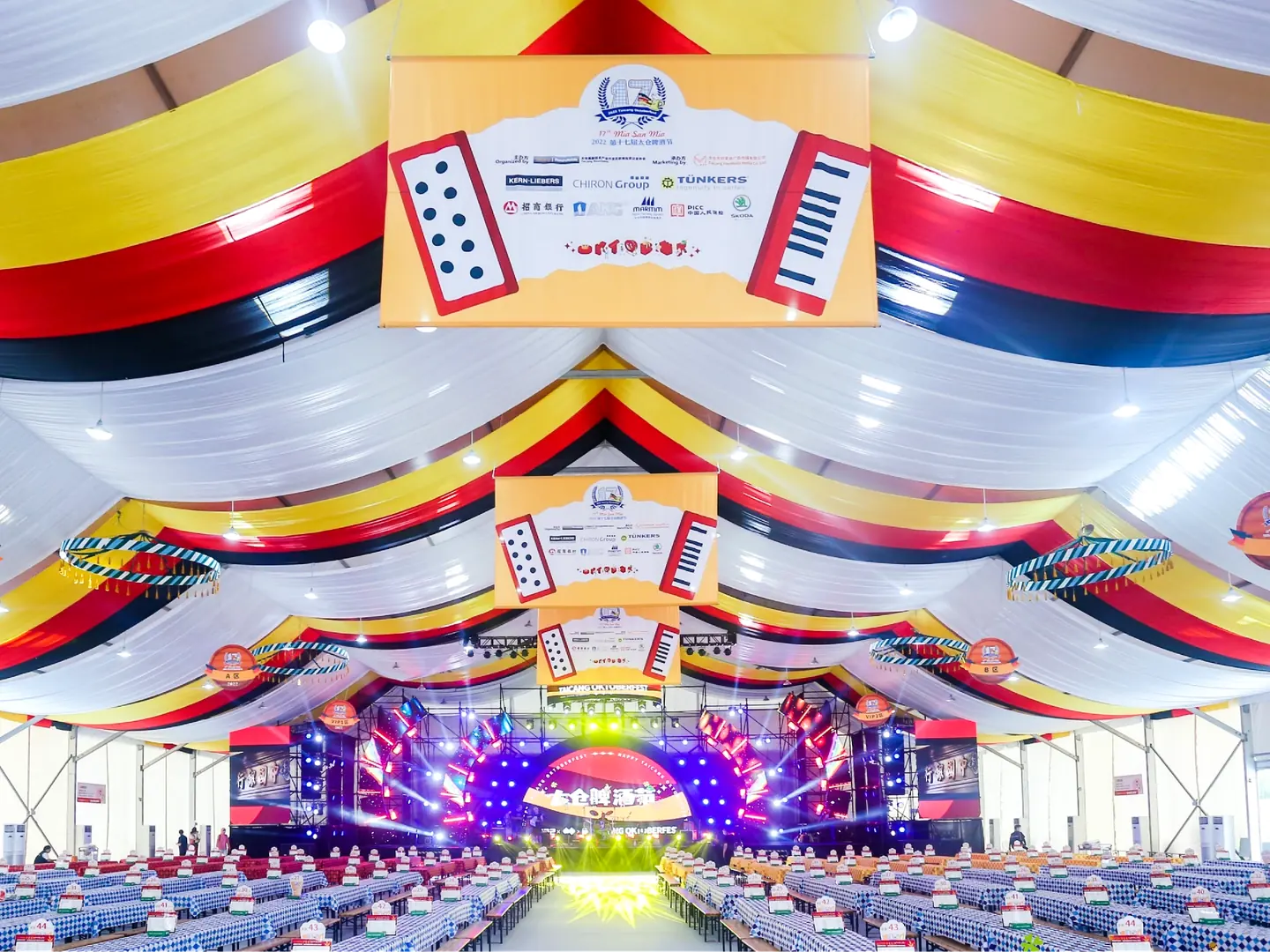 14-outdoor-event-tent-03